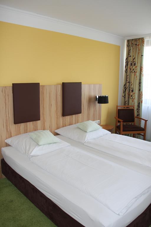 Hotel Stadt Pasing Мюнхен Экстерьер фото