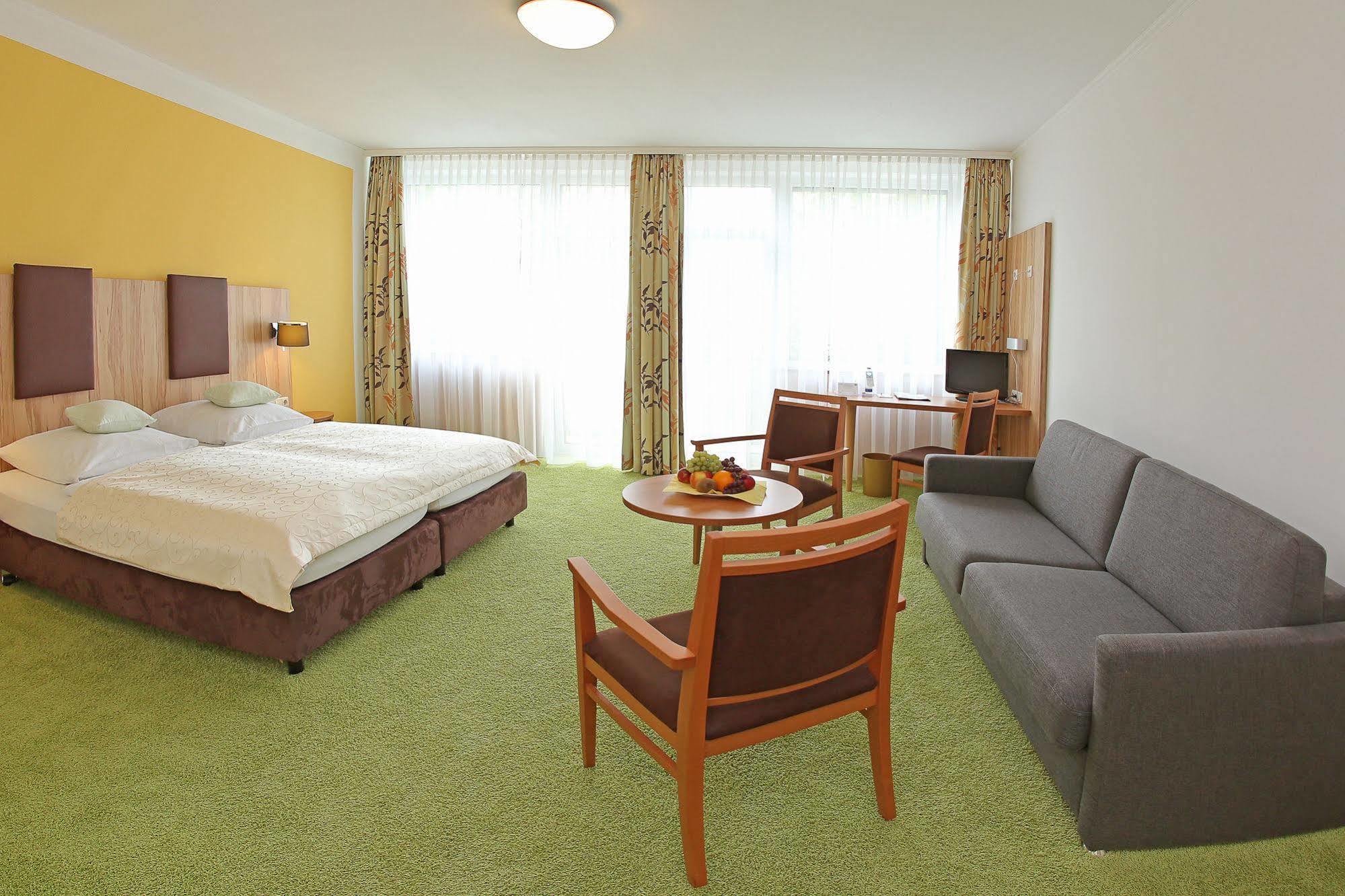 Hotel Stadt Pasing Мюнхен Экстерьер фото